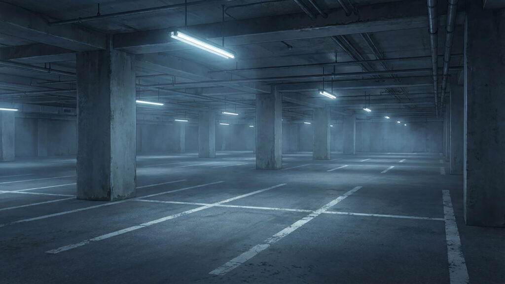 怪しい地下駐車場